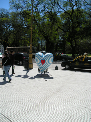 Corazón - Fundación Favaloro 2006 - Plaza San Martín